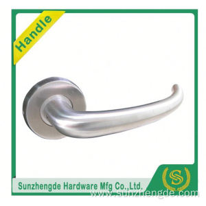 SZD STLH-008 Stainless Steel Interior Double Sided Door Handle on Rosette
